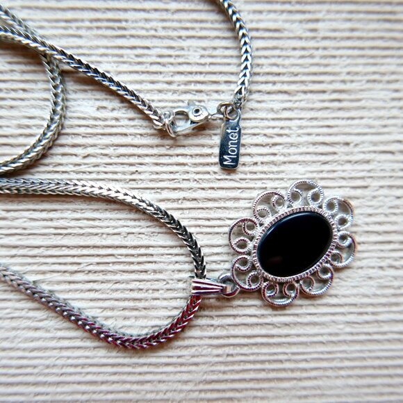 Vintage Sarah Coventry Filigree Pendant on Monet Silver Chain - Picture 2 of 7